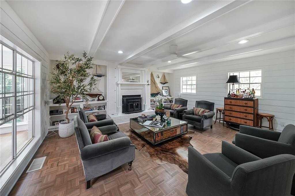 167 Garden Ln - Photo 3 of 29