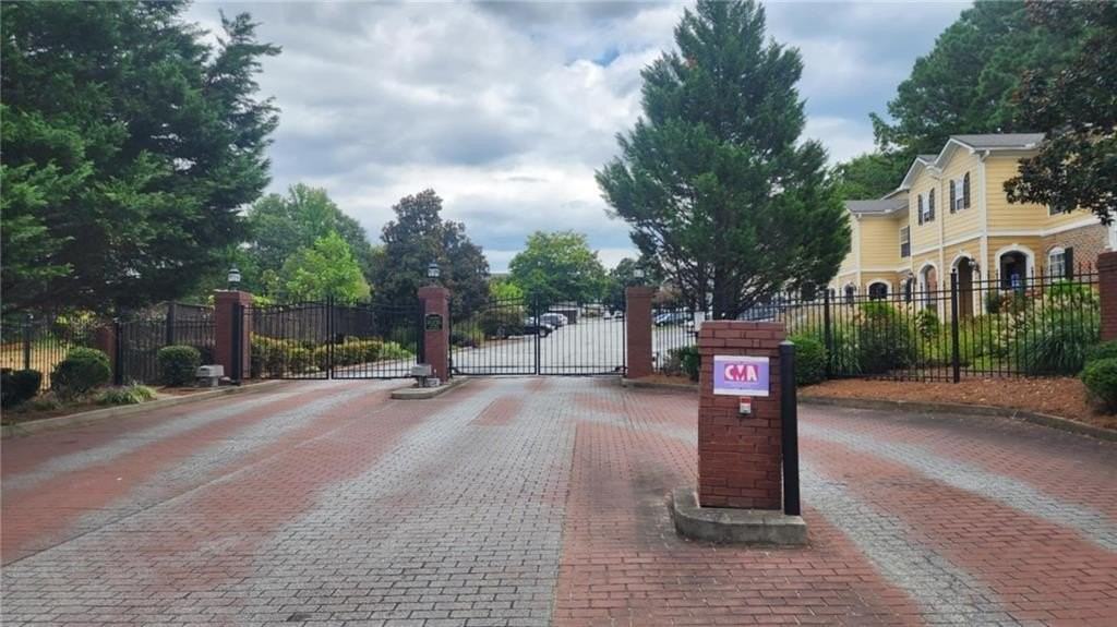 622 Summer Pl - Photo 4 of 26