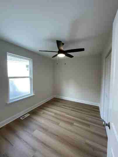 1228 Sholar Ave #1 - Photo 5 of 8