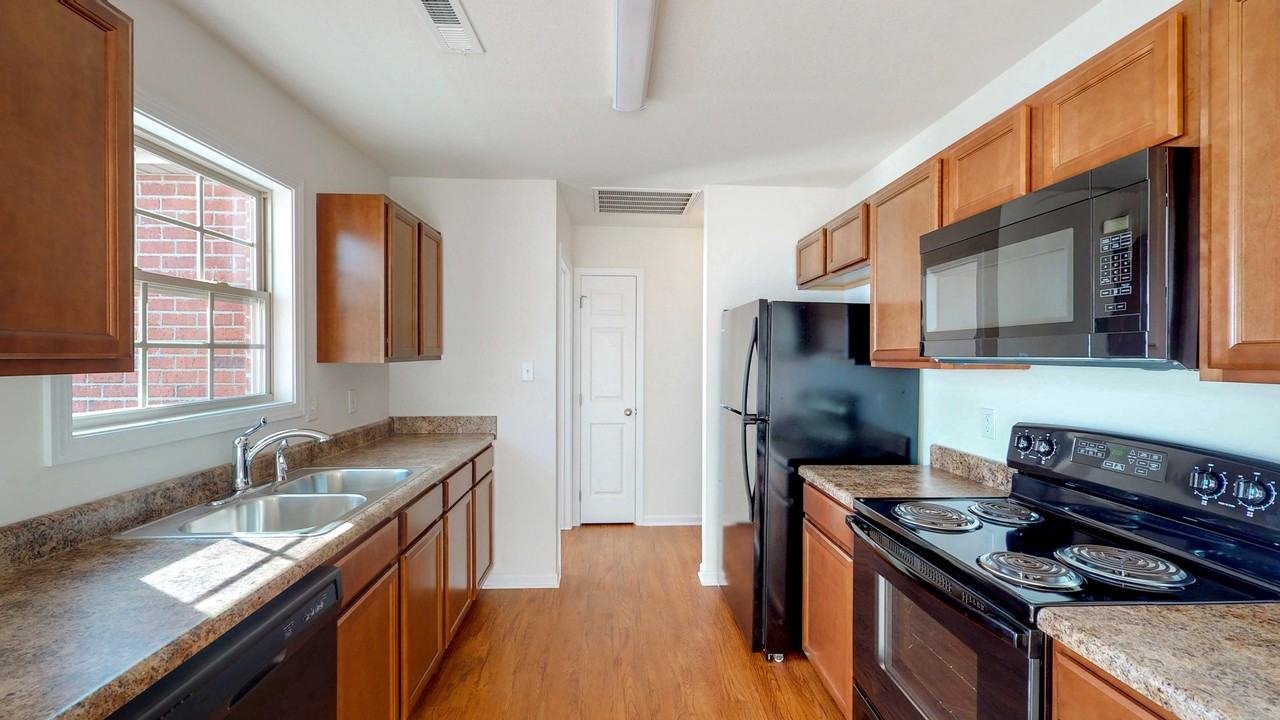 430 Tittsworth Springs Rd #2 - Photo 4 of 15