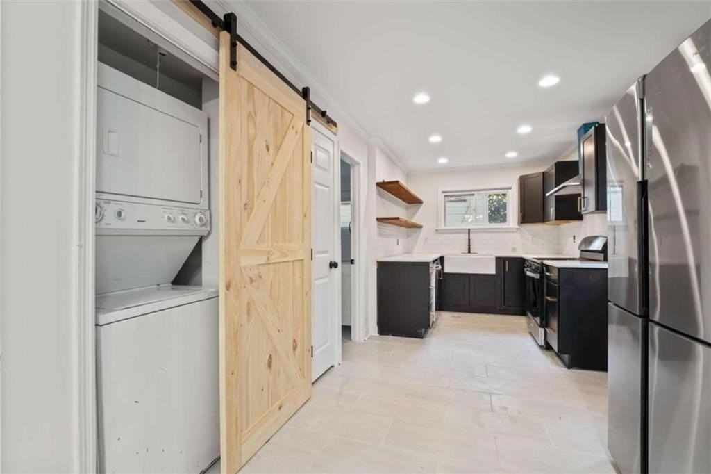 2735 Defoors Ferry Rd Nw - Photo 7 of 24