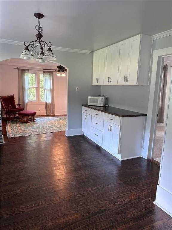 5511 Wing St - Photo 6 of 15