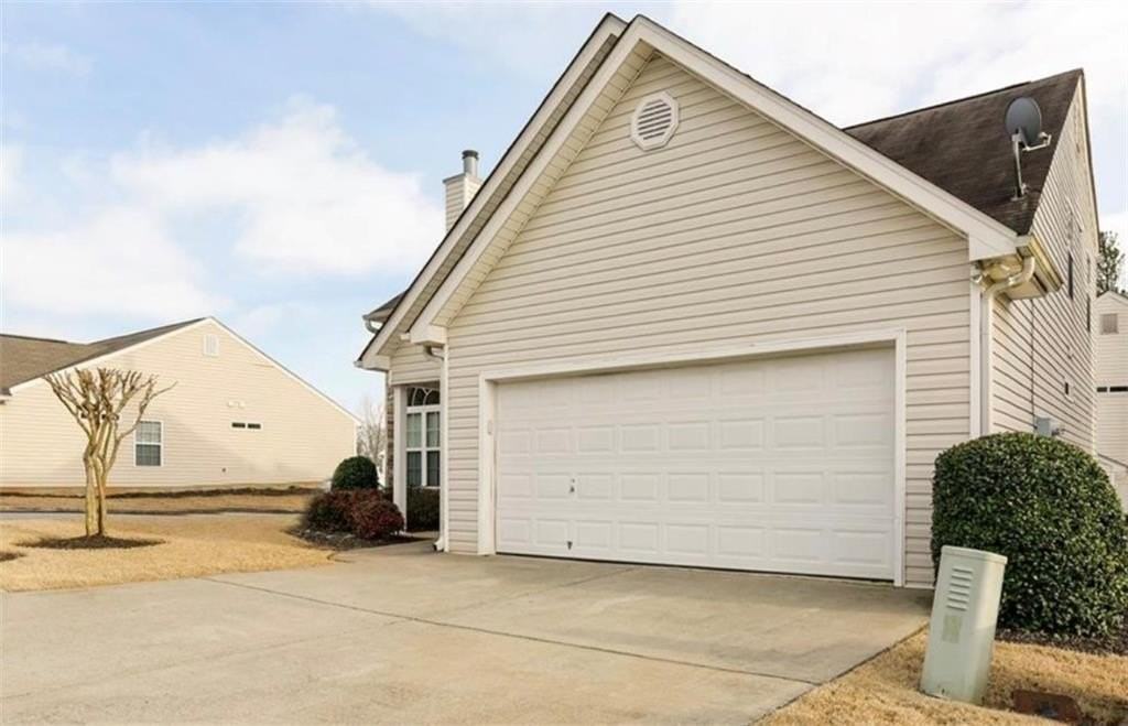 324 Greystone Pkwy - Photo 2 of 20