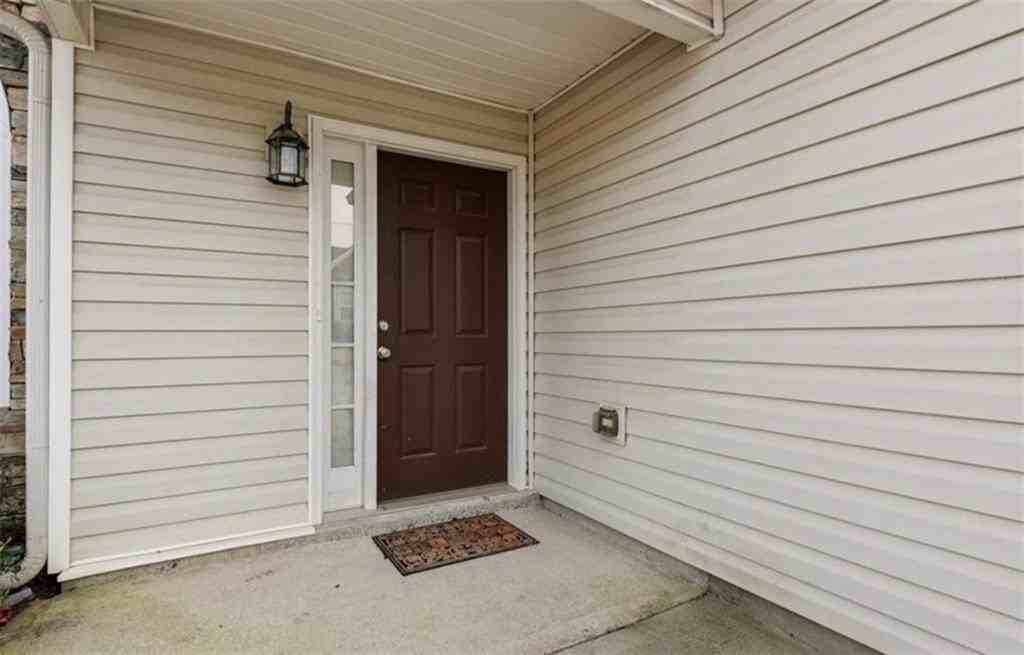 324 Greystone Pkwy - Photo 3 of 20