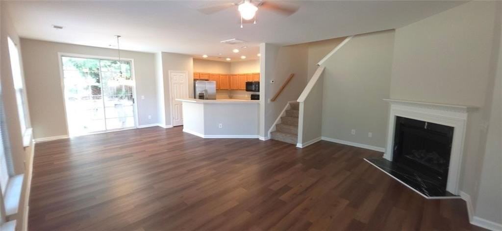 3425 Fernview Dr - Photo 3 of 16