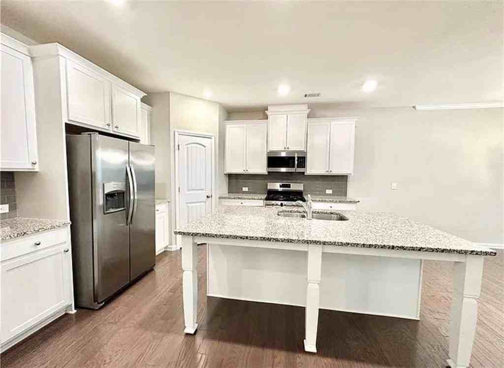 1925 Wheylon Dr - Photo 2 of 16