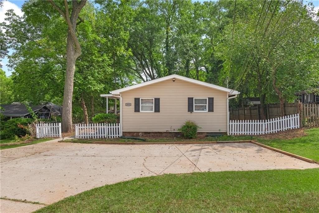 2051 College Ave Ne Unit A #A - Photo 3 of 30