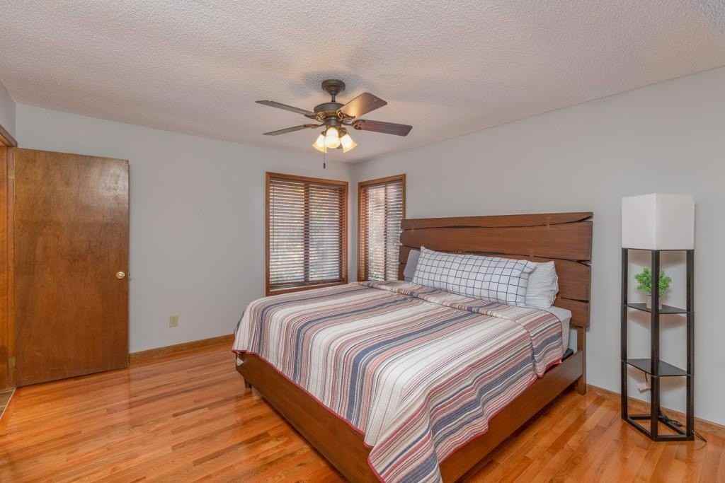 3915 Stone Creek Cir - Photo 4 of 15