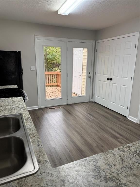 5144 Spring St Apt A2 #A2 - Photo 4 of 16