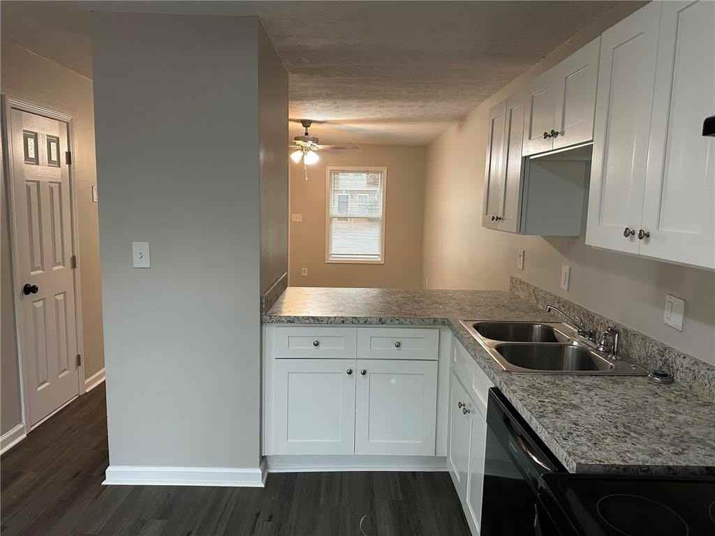 5144 Spring St Apt A2 #A2 - Photo 5 of 16