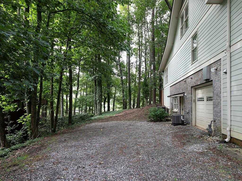 2270 Pilgrim Mill Way - Photo 4 of 21