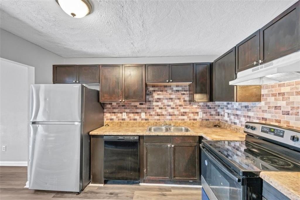 3575 Oakvale Rd Apt 504 #504 - Photo 5 of 13