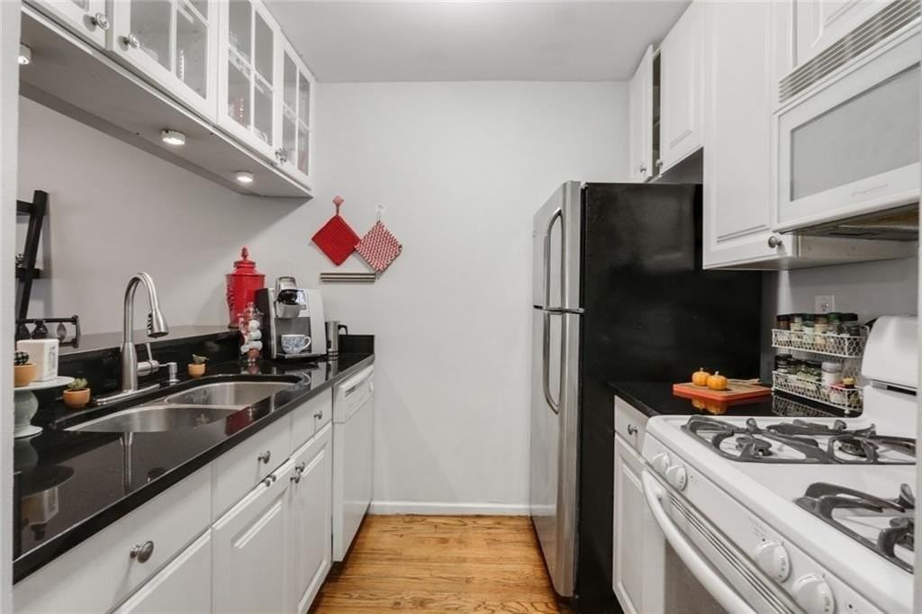 209 14th St Ne Apt 117 #117 - Photo 3 of 18