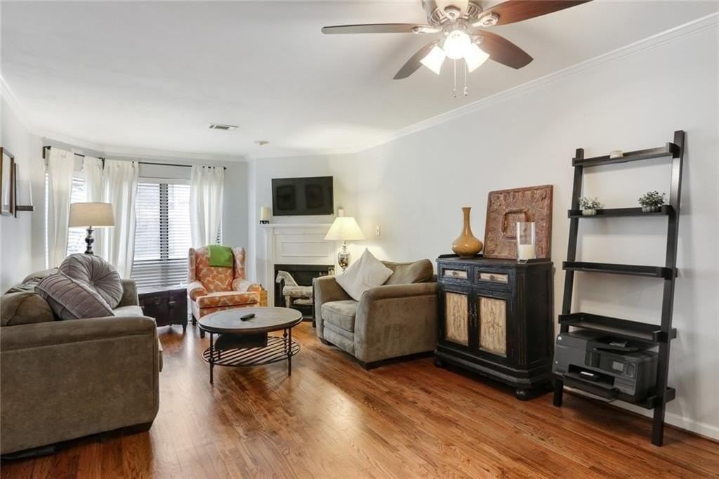 209 14th St Ne Apt 117 #117 - Photo 5 of 18