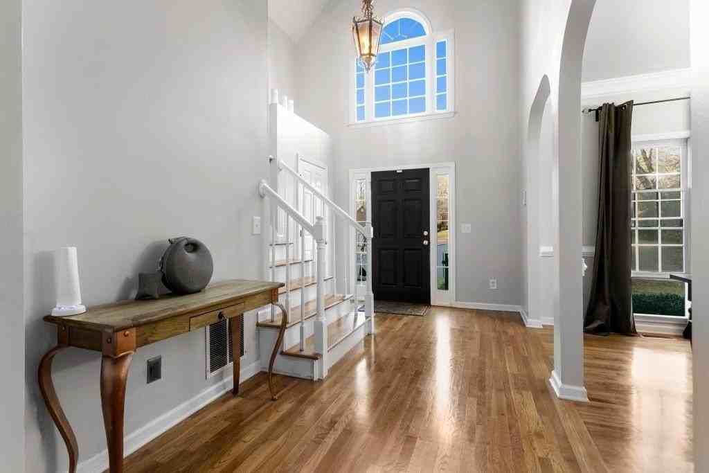 541 Battleview Dr - Photo 4 of 25