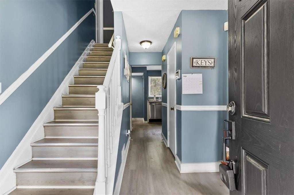 661 Bantry Ln - Photo 5 of 34