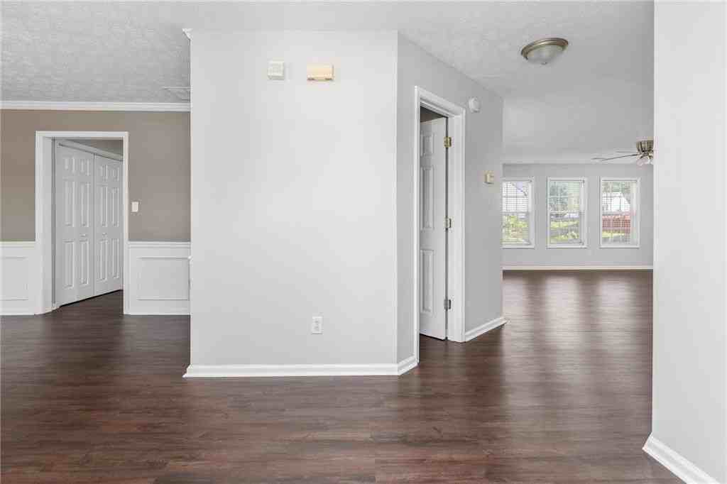 1616 Amhearst Oaks Ct - Photo 2 of 47