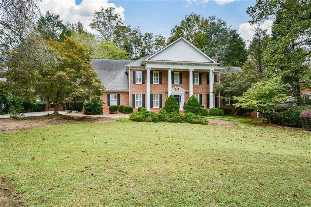 1640 Lazy River Ln - Photo 2 of 50