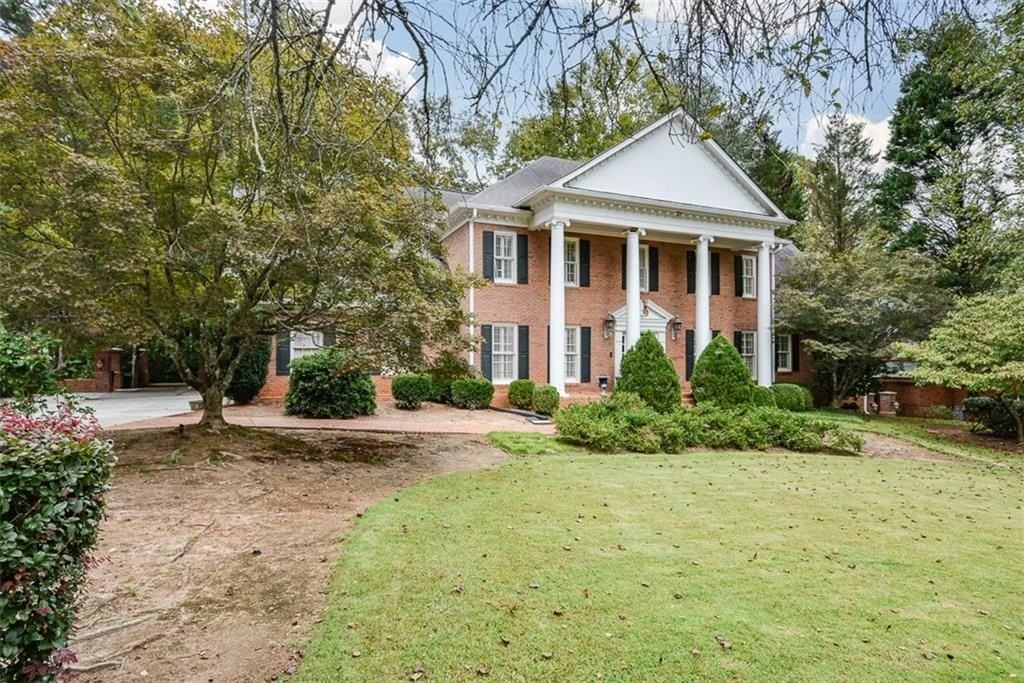 1640 Lazy River Ln - Photo 6 of 50