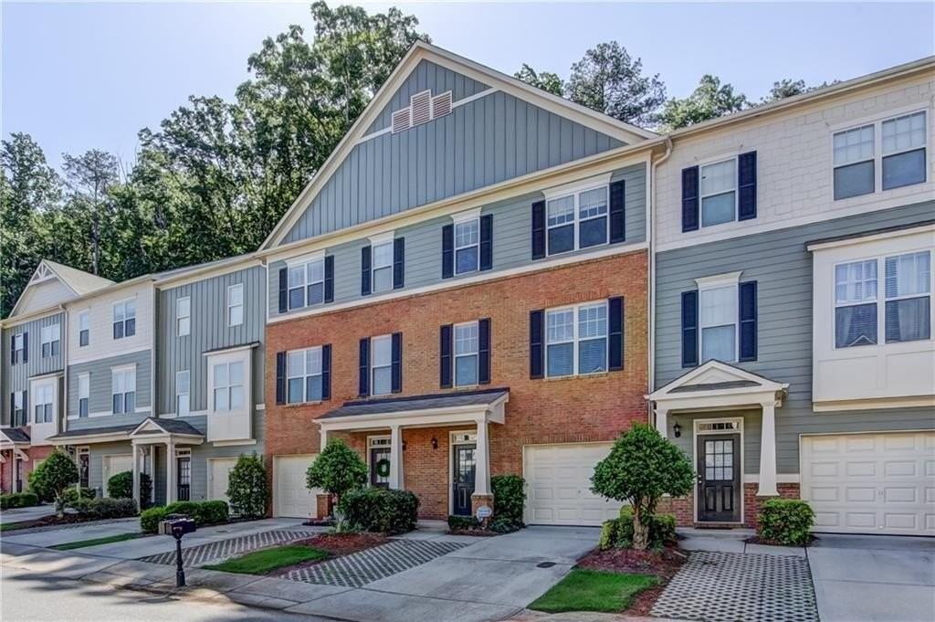 1754 Oakbrook Ln Nw - Photo 3 of 44