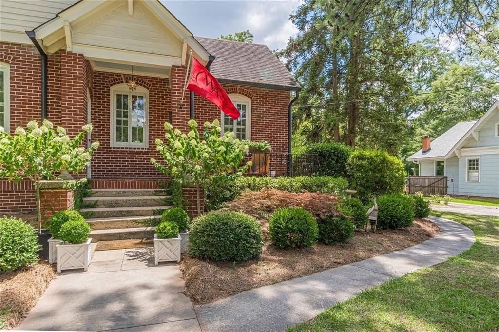 1878A Cambridge Ave - Photo 2 of 50