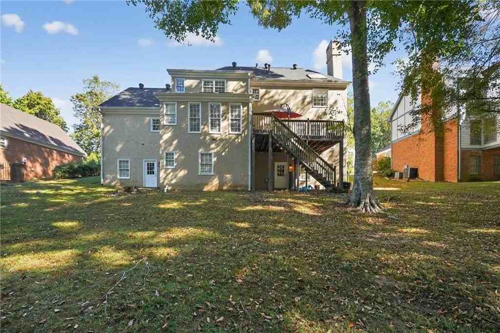 641 Belgrave Ln - Photo 2 of 17