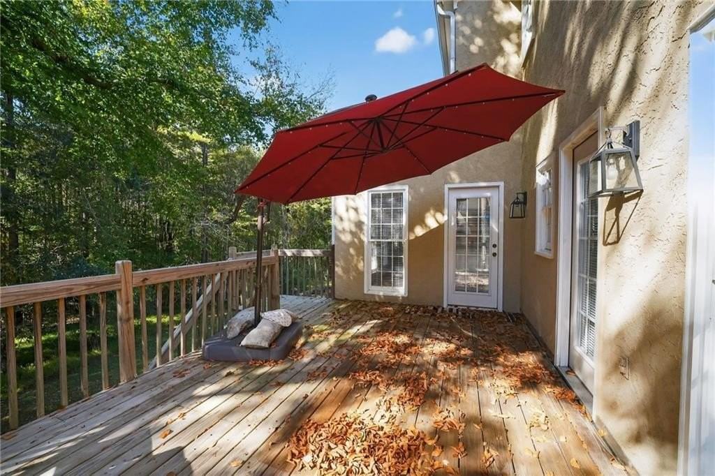 641 Belgrave Ln - Photo 3 of 17