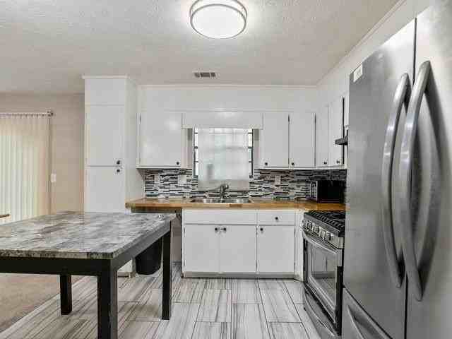 1836 Gingham Ct - Photo 3 of 14