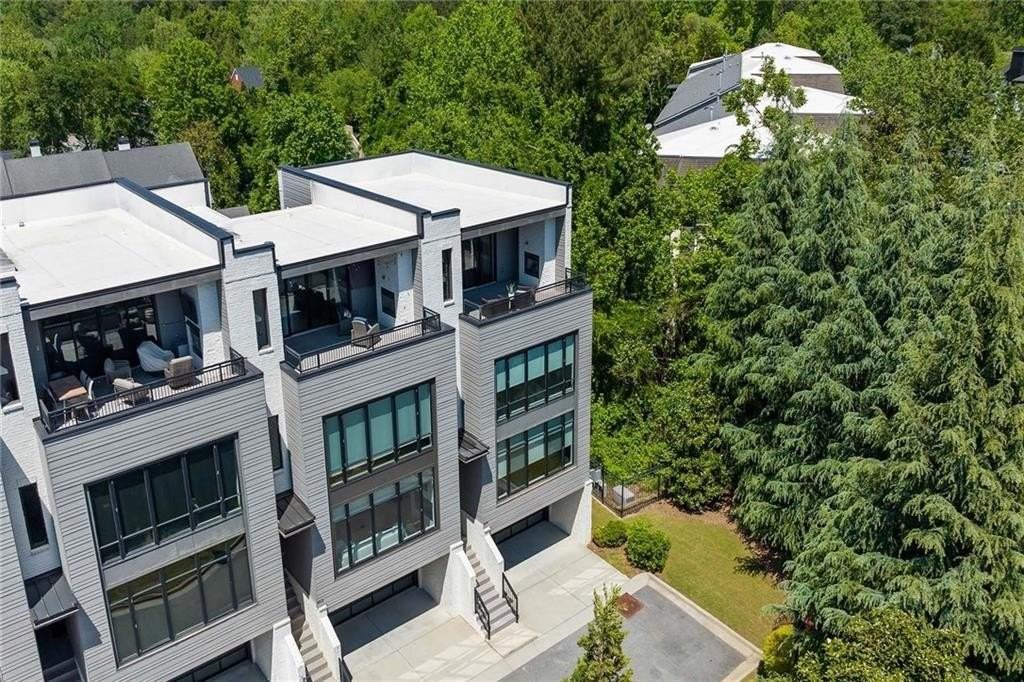 914 Lenox Blvd Ne - Photo 2 of 48