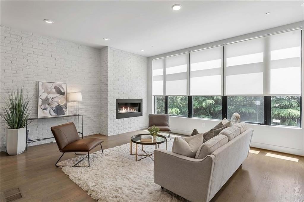 914 Lenox Blvd Ne - Photo 7 of 48