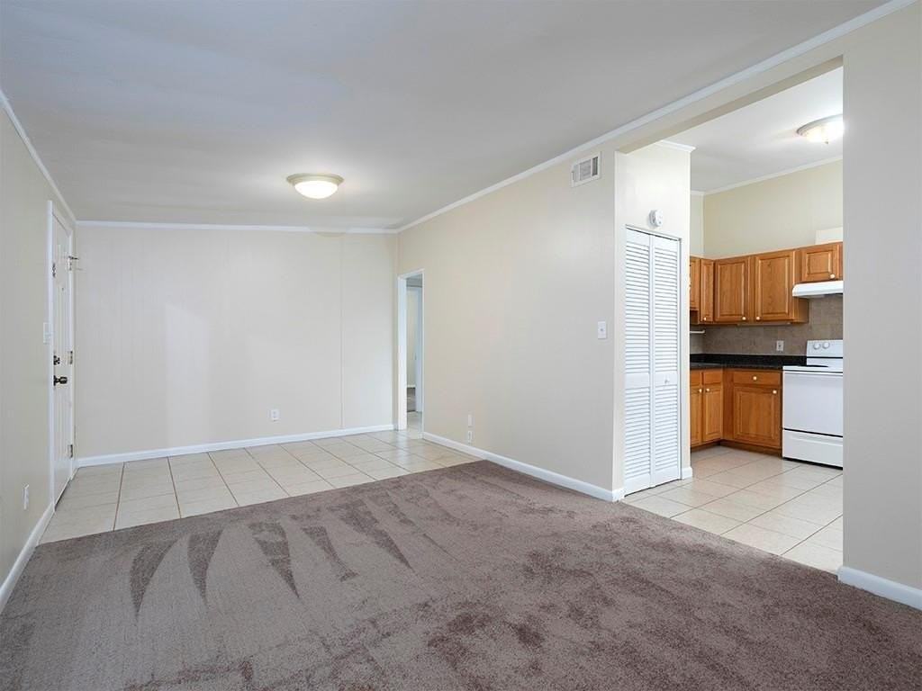 4340 Hanfred Ln - Photo 7 of 19