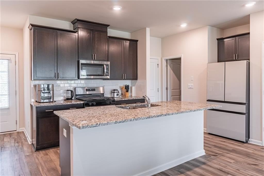 1452 Villageside Ct - Photo 5 of 21