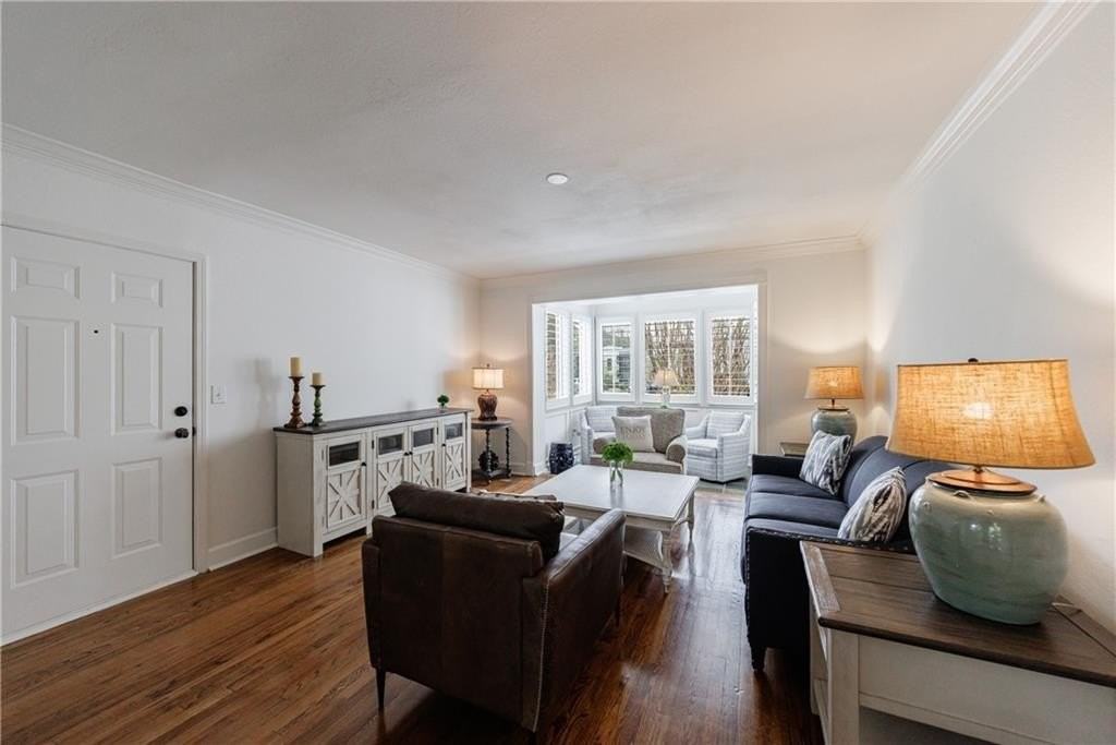 115 Peachtree Memorial Dr Nw Apt C1 #C1 - Photo 2 of 50