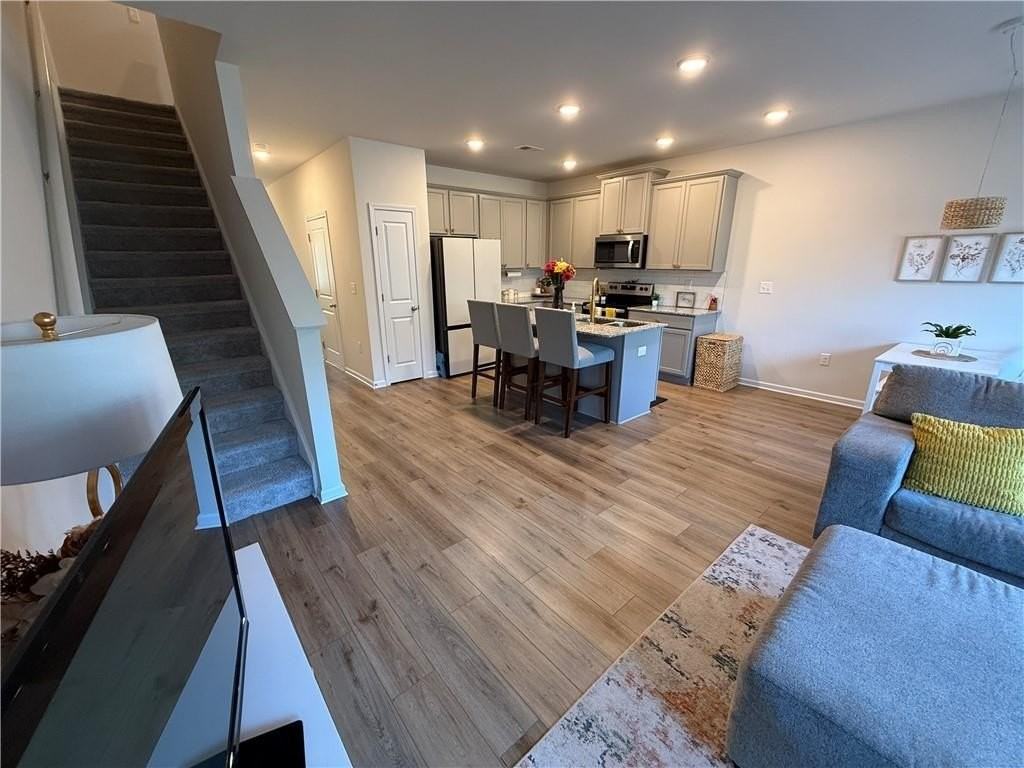 209 Buckingham Ln - Photo 7 of 18