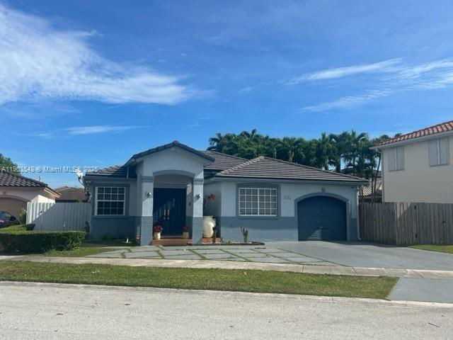 156 Pl Southwest 94th Street - Photo 2 of 8