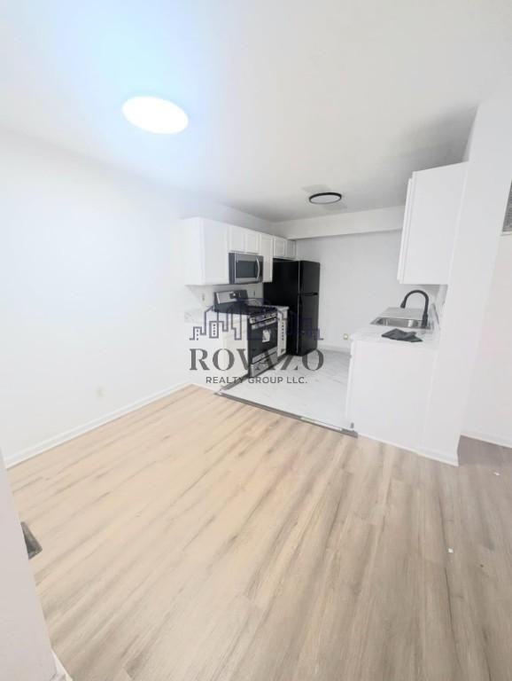 409 S 6th St #1 - Photo 2 of 8