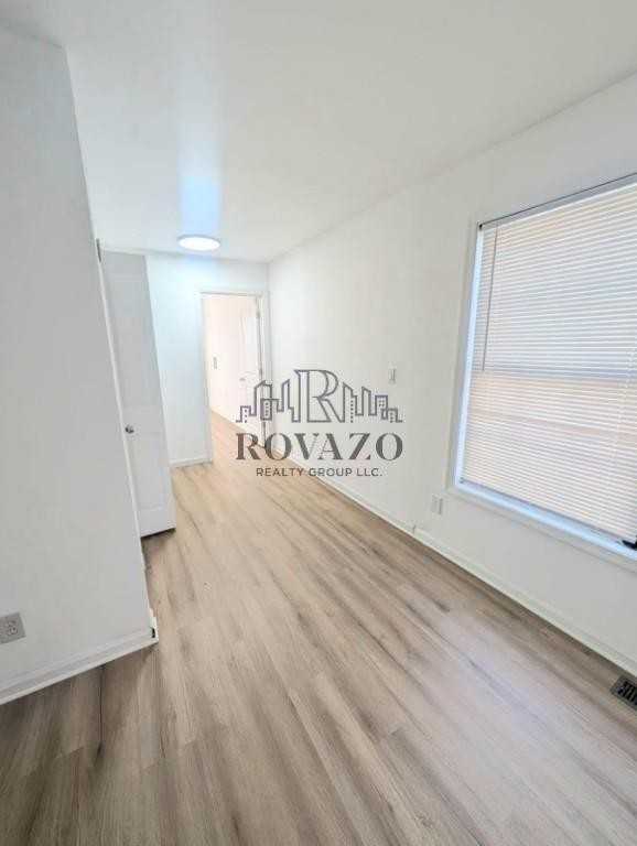 409 S 6th St #1 - Photo 5 of 8