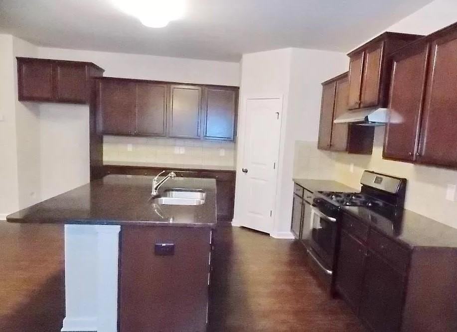 2148 Baywood Tree Ln - Photo 3 of 21