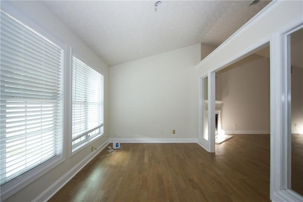 1481 Beckley Pointe - Photo 5 of 45