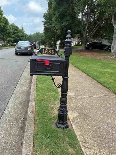 1880 Manor Vw - Photo 4 of 49