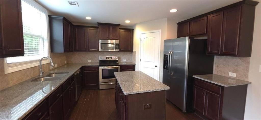 2239 Bender Trl - Photo 5 of 20