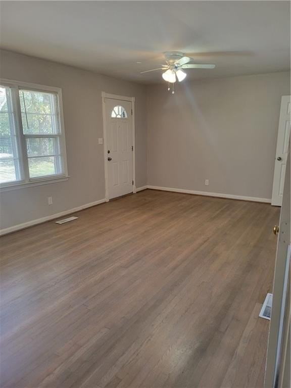 660 Dozier Dr - Photo 3 of 13