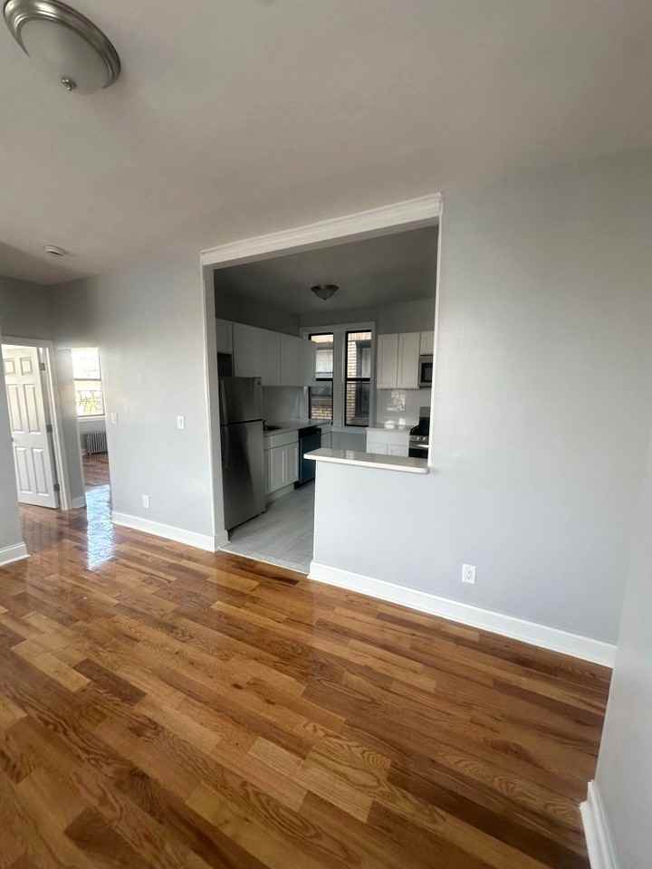 119 - Golden Crest 119 60th Street, LLC - Photo 3 of 48