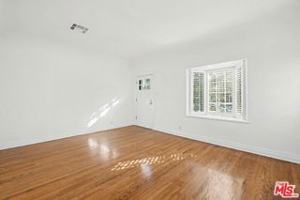 featured image of 10543 Almayo Ave