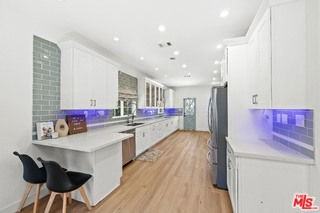 1104 S Crest Dr - Photo 3 of 8