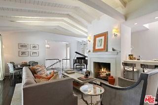 111 S Glenroy Ave - Photo 3 of 7