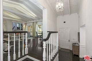 111 S Glenroy Ave - Photo 5 of 7