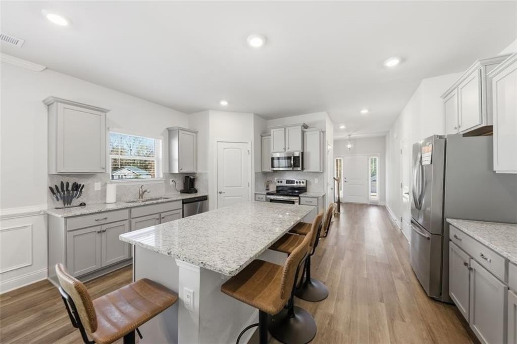 1861 Abbey Rd - Photo 3 of 24