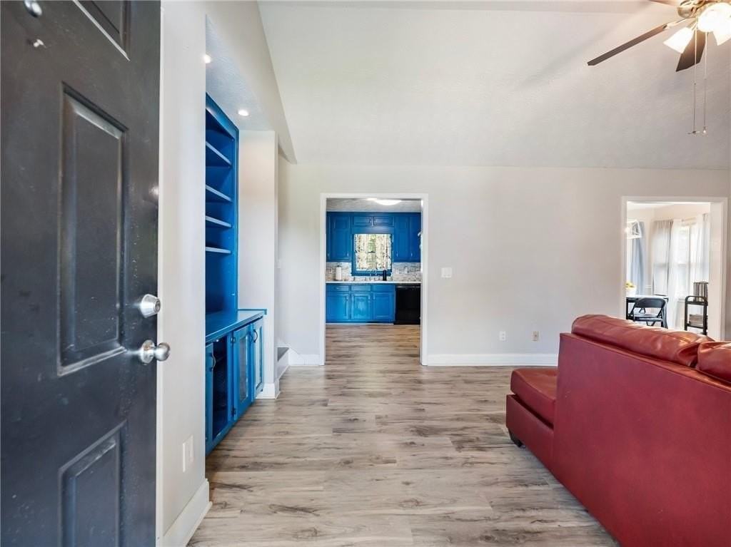 443 Rhett Dr - Photo 2 of 28