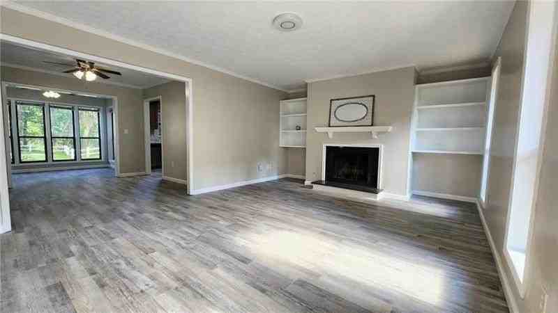 401 Park Ridge Cir - Photo 3 of 15